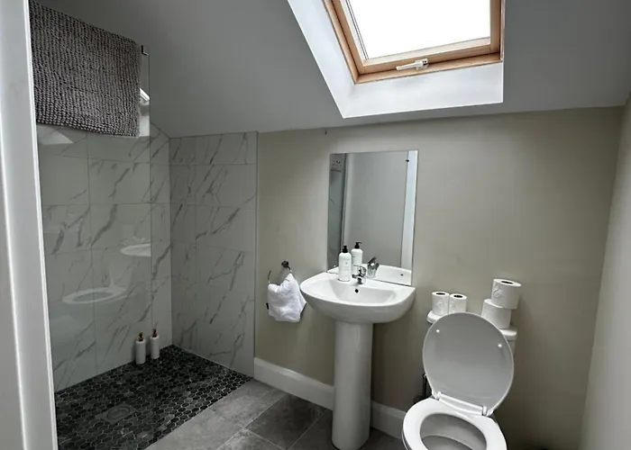 54 Stracomer Hill Bundoran * Single Street