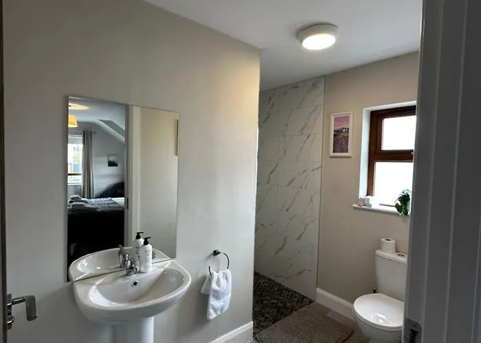 54 Stracomer Hill Bundoran Single Street